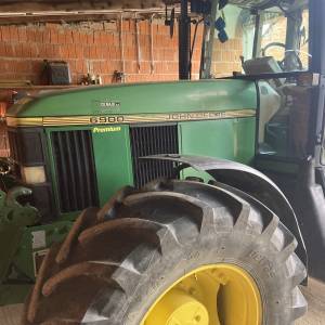 John Deere 6900