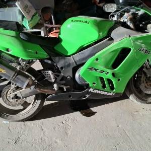 Kawasaki zx-9r