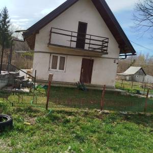 Kuća Krivi Put