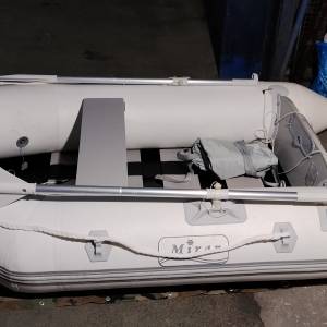 Mirar gumeni čamac 230 cm + motor Mariner 2,5 KS s opremom i tendom