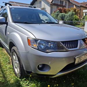 Mitsubishi Outlander 2,4 4wd
