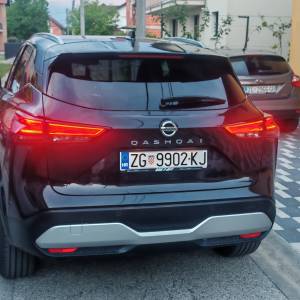 Nissan Qashqai 1.3 MHEV AUTOMATIK *LED, KAMERA*