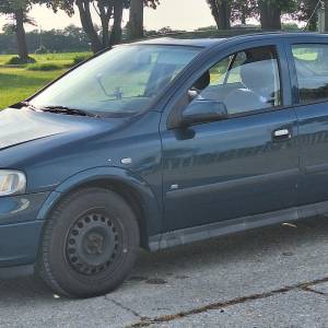 Opel Astra Classic II 1.4 16V – 1. vlasnik, reg. 11/2026. + Zimski set