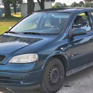 Opel Astra Classic II 1.4 16V – 1. vlasnik, reg. 11/2026. + Zimski set