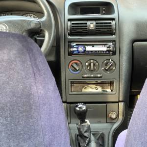 Opel Astra Classic II 1.4 16V – 1. vlasnik, reg. 11/2026. + Zimski set