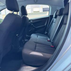 PEUGEOT 208 //181tkm//prvi vlasnik//HR auto//klima//odličan//