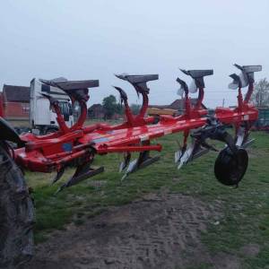 Plug Kuhn 4 brazde