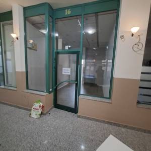 Poslovni prostor 20 m2 iznajmljujem