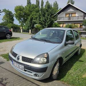 Prodajem Renault Clio 2003. god