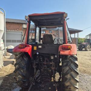 Prodajem traktor belarus