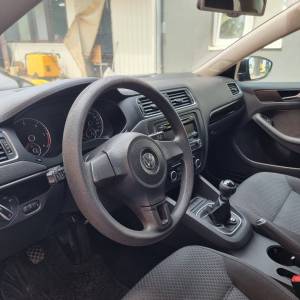 Prodajem VW Jetta 1.6 TDI