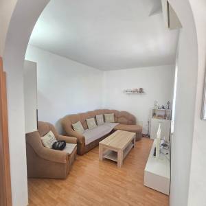 Pula - Monvidal, 4-sobni stan 128m2, terasa, 2. kat, otvoreni pogled