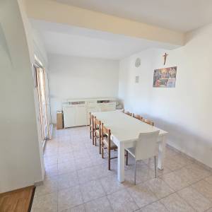 Pula - Monvidal, 4-sobni stan 128m2, terasa, 2. kat, otvoreni pogled
