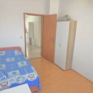 Pula - Monvidal, 4-sobni stan 128m2, terasa, 2. kat, otvoreni pogled