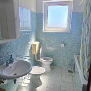 Pula - Monvidal, 4-sobni stan 128m2, terasa, 2. kat, otvoreni pogled