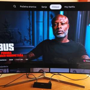 Samsung zakrivljeni SUHD 65" 163cm 4K