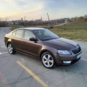 Škoda Octavia 2.0 TDI registriran do 08.11.2026.