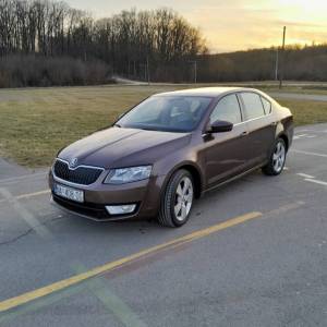 Škoda Octavia 2.0 TDI registriran do 08.11.2026.