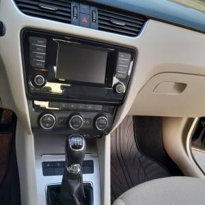 Škoda Octavia 2.0 TDI registriran do 08.11.2026.