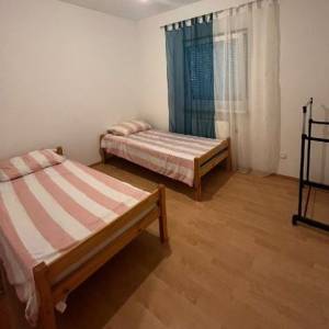Stan: Zagreb (Sesvetski Kraljevec), 65.00 m2 (iznajmljivanje)