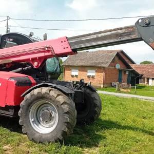 Teleskopski utovarivač