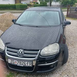 Vozilo u dobrom stanju. Vidljivo na slikama