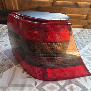 VW Golf 4 original HELLA zadnje desno svjetlo / štop lampa