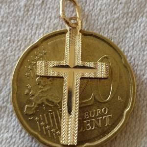 Zlatni privjesak križić 14 kt