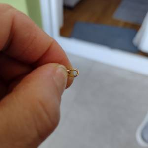 Zlatni privjesak križić 14 kt
