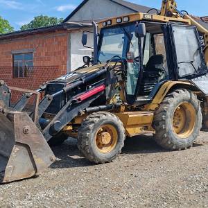 2004 CAT 428 d
