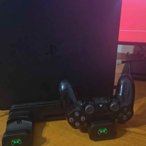 3/1 NOSAČ,PUNIONICA,STANICA ZA HLAĐENJE PS4/SLIM/PRO PS5/SLIM/PRO