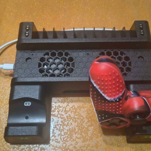 3/1 NOSAČ,PUNIONICA,STANICA ZA HLAĐENJE PS4/SLIM/PRO PS5/SLIM/PRO