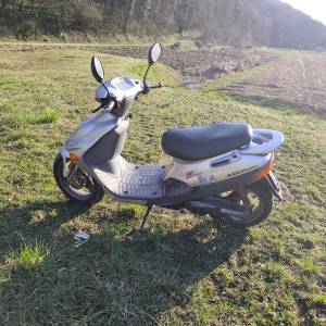 Adly moto sf-50