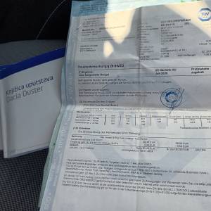 Dacia Duster 1.5 Dci , Navigacija,klima,parking senzori i kamera