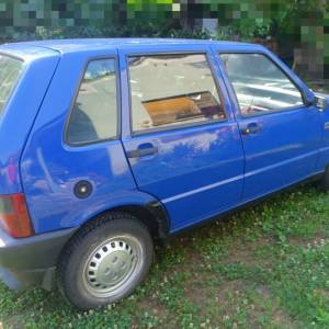 Fiat Uno 1.0 e.i Fabrički kao novo