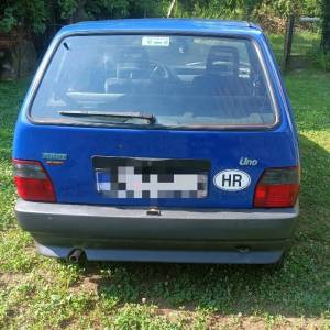 Fiat Uno 1.0 e.i Fabrički kao novo