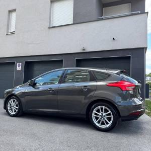 FORD FOCUS 1.5TDCI /174tkm/prvi vlasnik/HR auto/digitalna servisna/