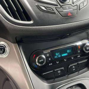 FORD KUGA 2,0 TDCI 4x4 •• TITANIUM PAKET •• FULL OPREMA •• AUTOMATIC,