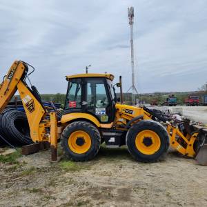 JCB 4CX 2008. 2 komada, Prvi vlasnik, Reg. Godinu dana