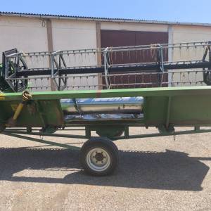 John Deere 2054 kombajn