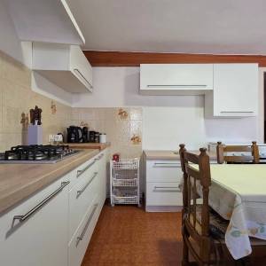 Kuća od cca 110m2 na dva kata za smještaj do 6 radnika u okolici grada
