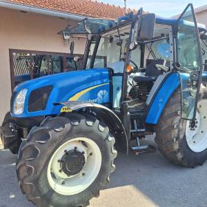 New Holland T5060