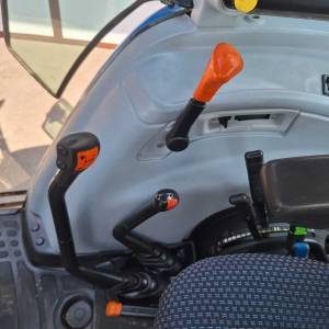 New Holland T5060