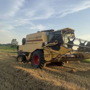 New holland TF44