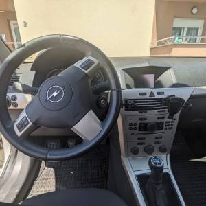 Opel Astra H 1.4, benzin, 2008. 90 KS