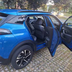 Peugeot 2008 1,2 PureTech 13 KS ALLURE BUSINESS, 2020. SERVISIRAN