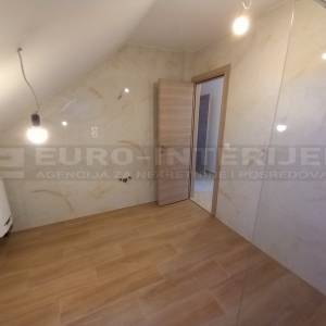 Požega, novouređen četverosoban stan 83 m², blizina centra