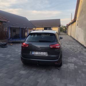 Prodaje se Citroen c4 picasso 1,6 hdi 2014 godište