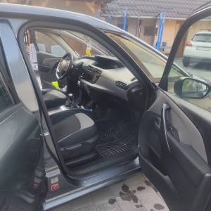 Prodaje se Citroen c4 picasso 1,6 hdi 2014 godište