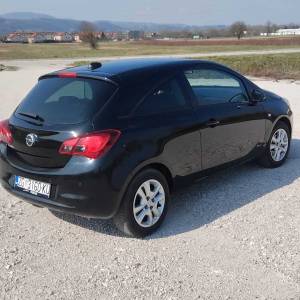 Prodaje se opel corsa 1.2 2018. Sa prijeđeni 112.200km